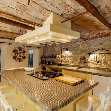 Palais Du Vertige Villa Jelsa (Hvar)