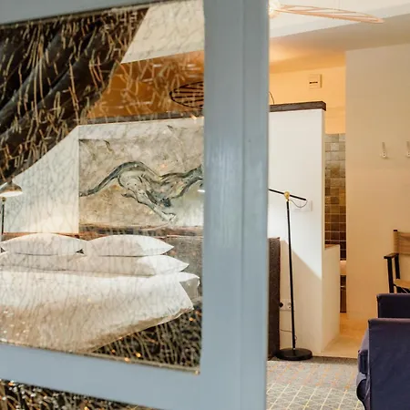 Palais Du Vertige ヴィラ イェルサ