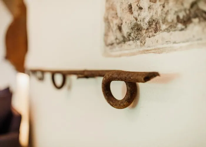 Palais Du Vertige * イェルサ