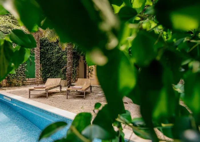 ヴィラ Palais Du Vertige イェルサ