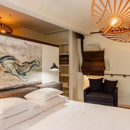 Willa Palais Du Vertige