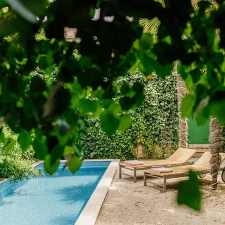 Willa Palais Du Vertige