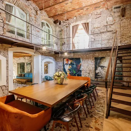 Willa Palais Du Vertige